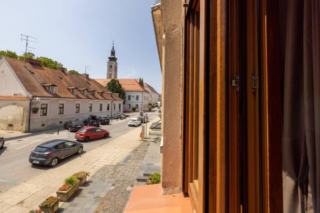 Apartman Gaudeamus Apartment Varazdin Ngoại thất bức ảnh
